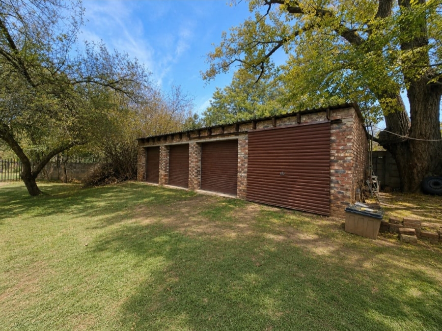 3 Bedroom Property for Sale in Rothdene Gauteng