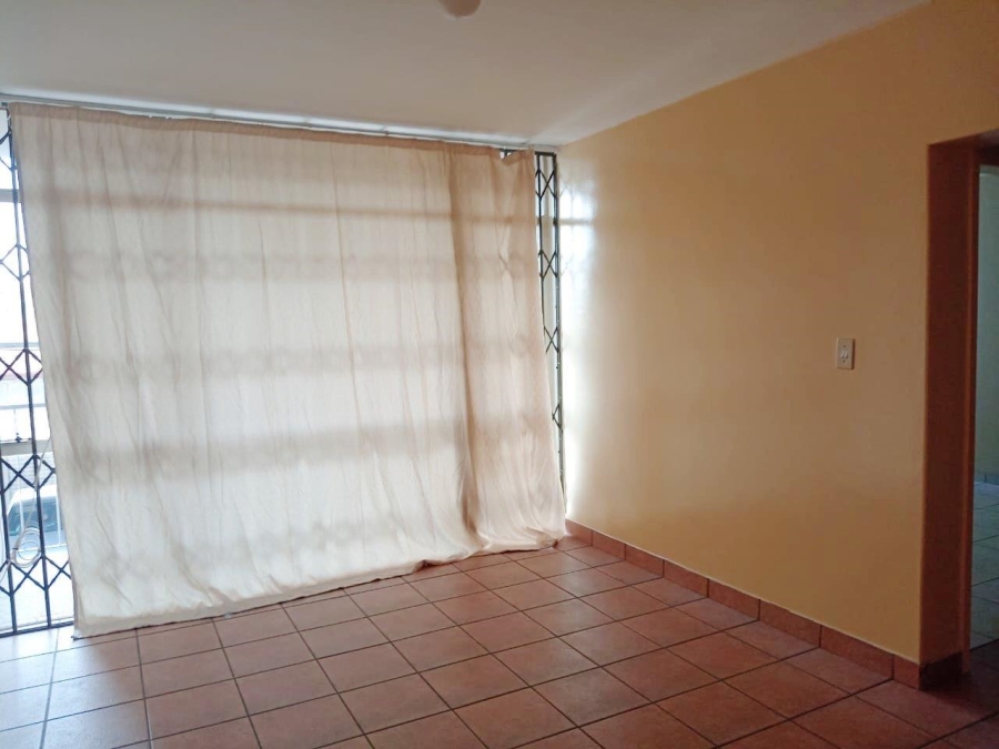 2 Bedroom Property for Sale in Vanderbijlpark CW 3 Gauteng