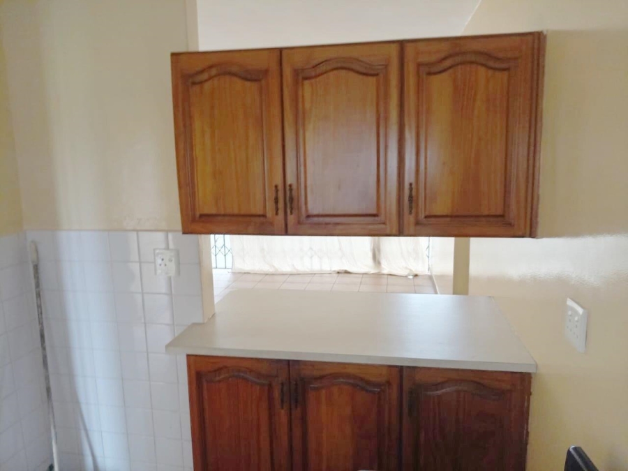 2 Bedroom Property for Sale in Vanderbijlpark CW 3 Gauteng