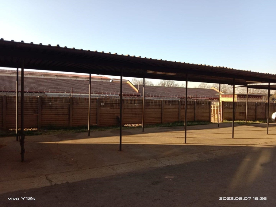 2 Bedroom Property for Sale in Vanderbijlpark CW 3 Gauteng
