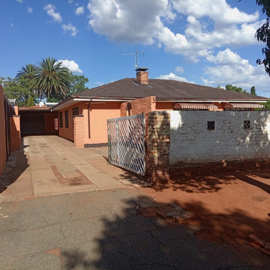 3 Bedroom Property for Sale in Vanderbijlpark Cw 6 Gauteng