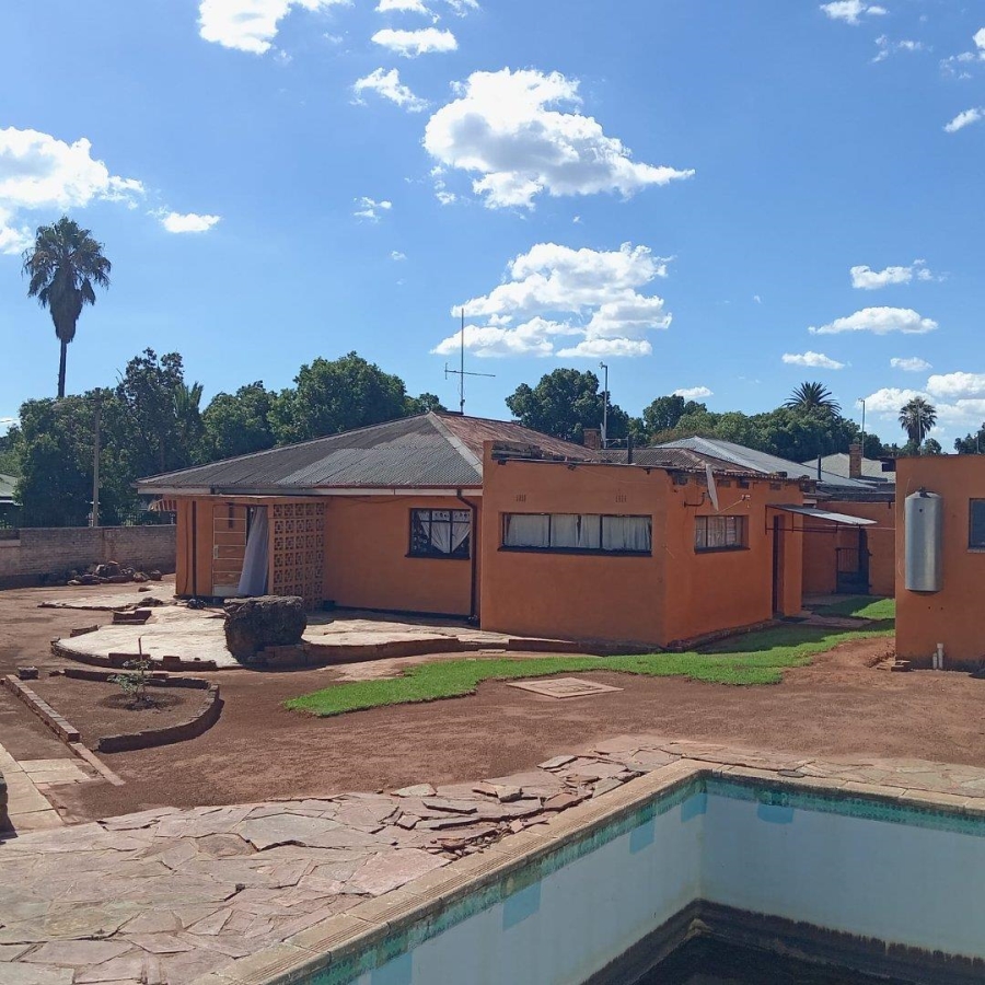 3 Bedroom Property for Sale in Vanderbijlpark Cw 6 Gauteng