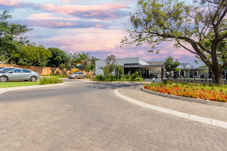 3 Bedroom Property for Sale in Crowthorne AH Gauteng