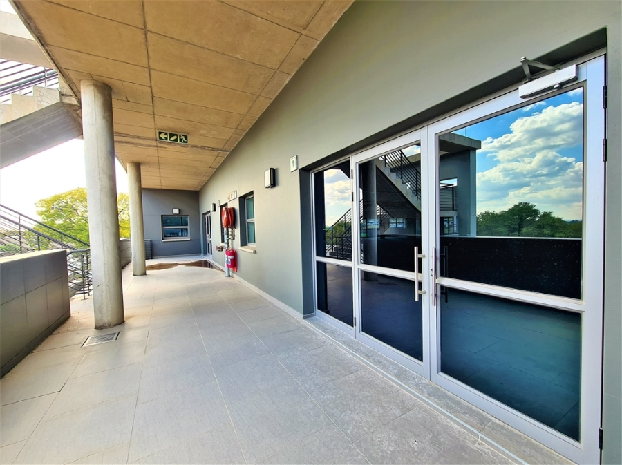 To Let Commercial Property for Rent in Fourways Gauteng