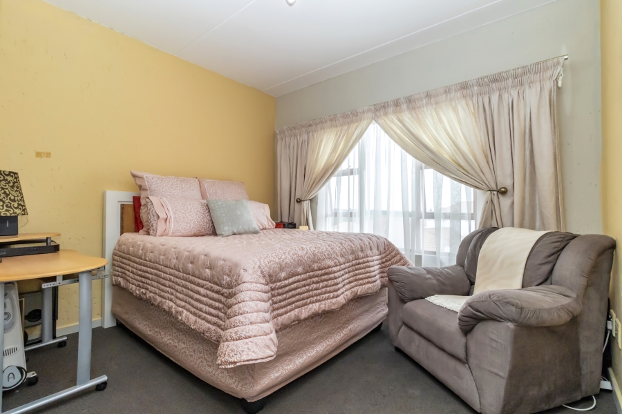 2 Bedroom Property for Sale in Douglasdale Gauteng