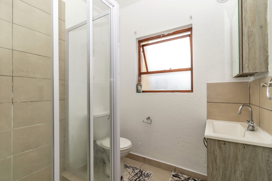 2 Bedroom Property for Sale in Douglasdale Gauteng