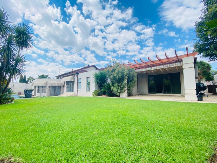 6 Bedroom Property for Sale in Sydenham Gauteng