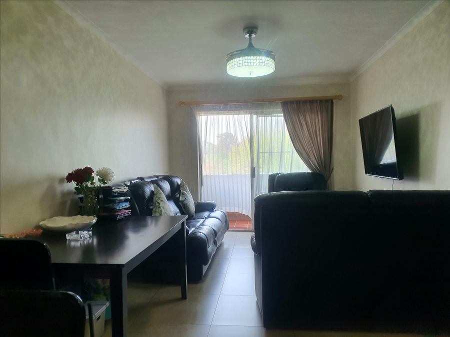 2 Bedroom Property for Sale in Zwartkop Gauteng