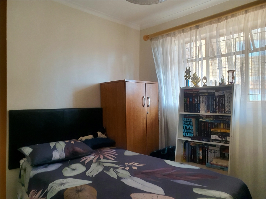 2 Bedroom Property for Sale in Zwartkop Gauteng