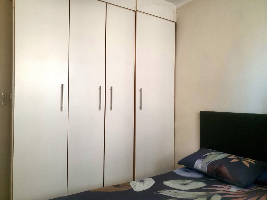 2 Bedroom Property for Sale in Zwartkop Gauteng