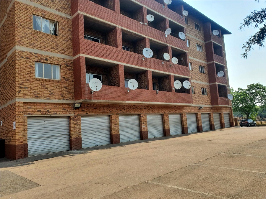 2 Bedroom Property for Sale in Zwartkop Gauteng