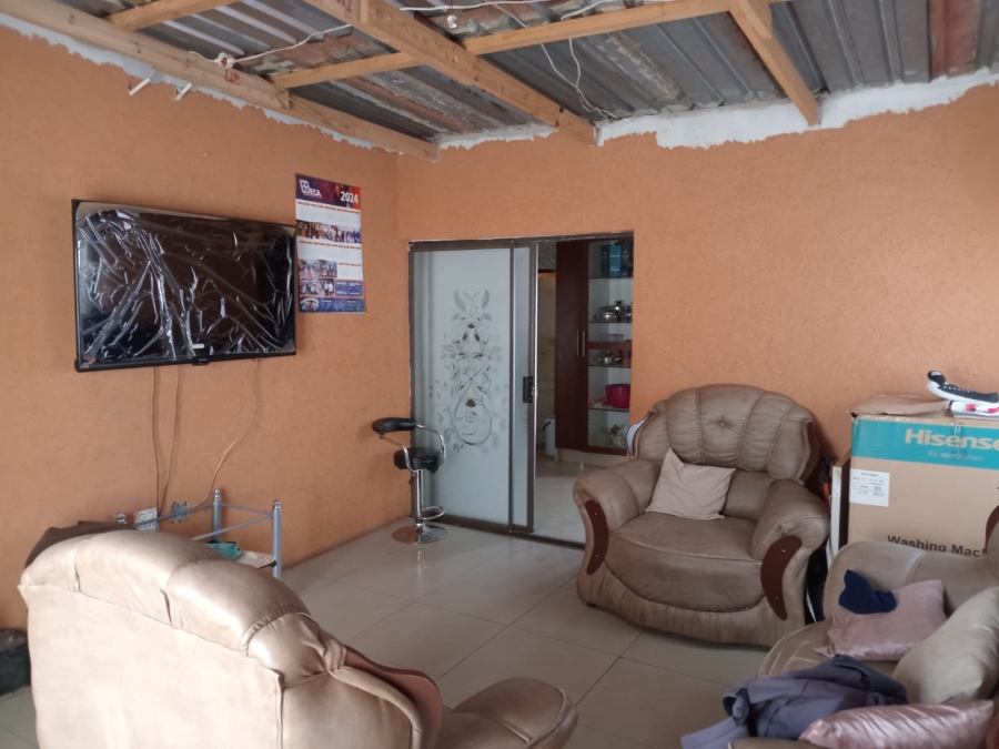 4 Bedroom Property for Sale in Lakeside Gauteng