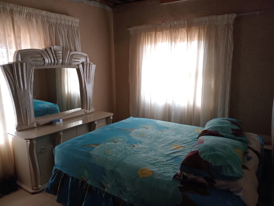 4 Bedroom Property for Sale in Lakeside Gauteng
