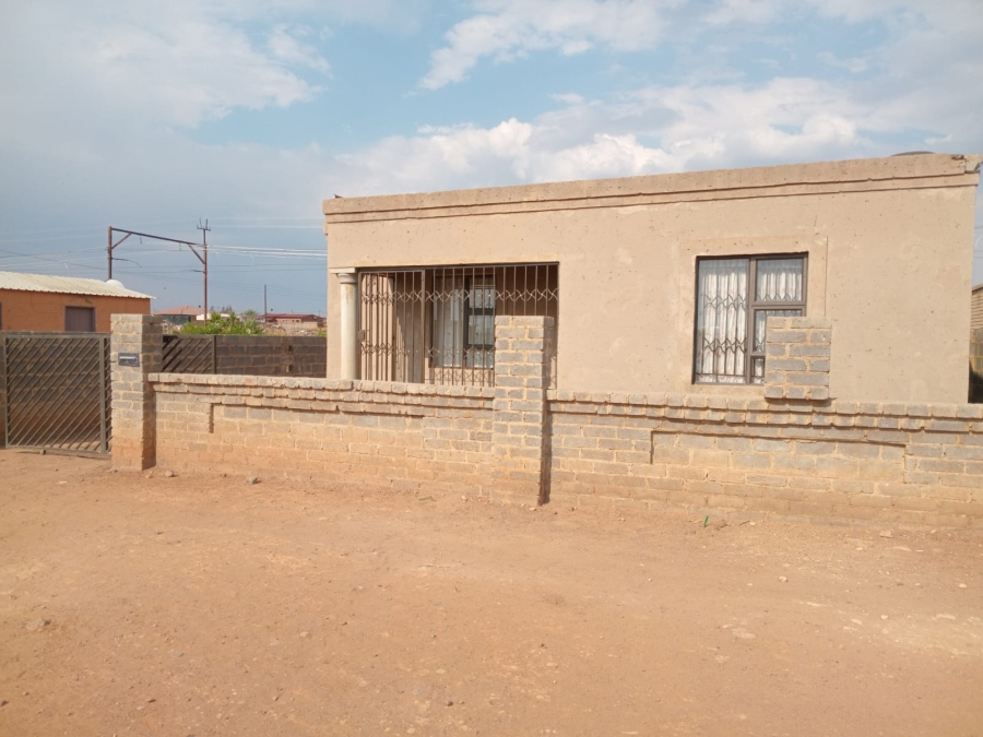 4 Bedroom Property for Sale in Lakeside Gauteng
