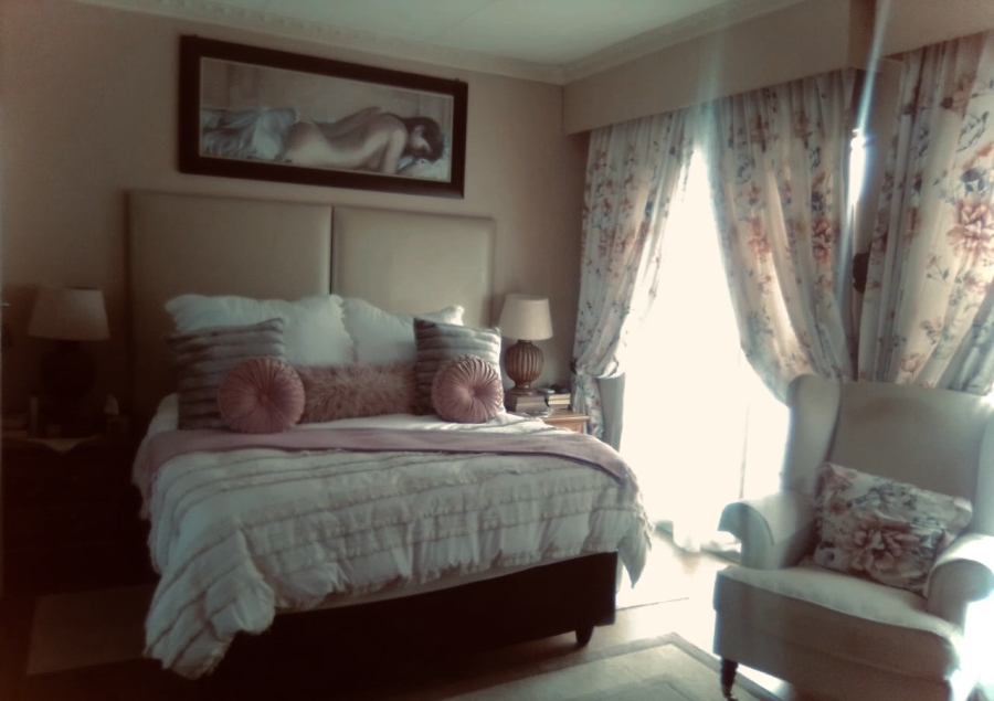 5 Bedroom Property for Sale in Dersley Gauteng