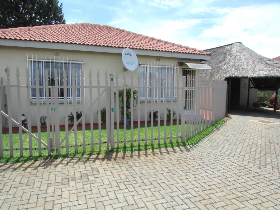 2 Bedroom Property for Sale in Eike Park Gauteng
