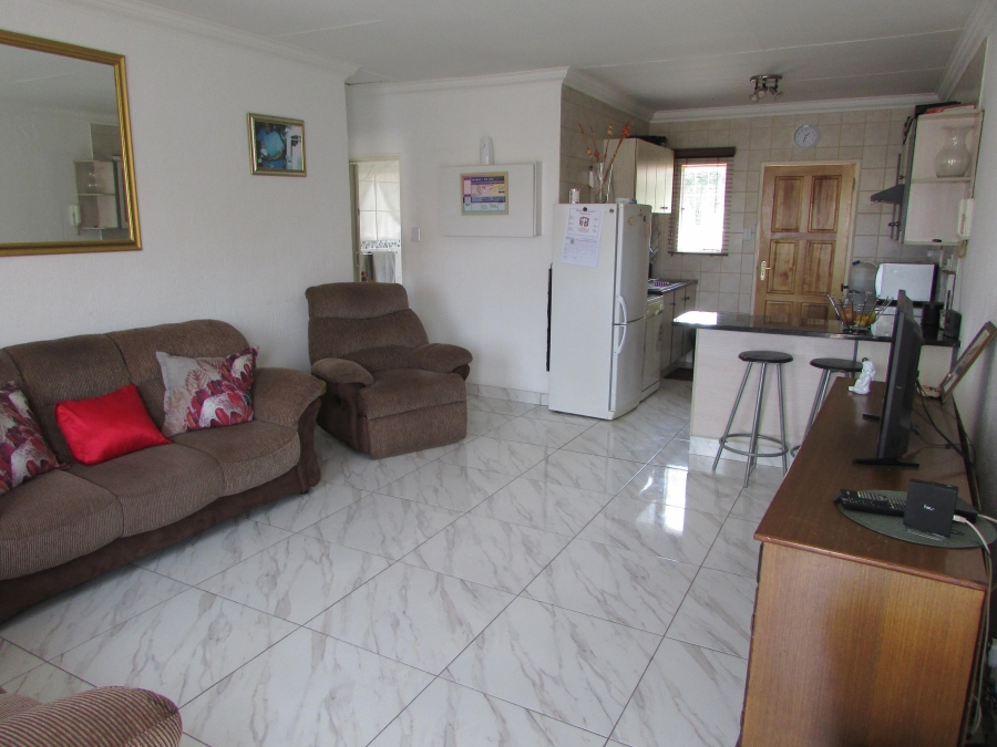 2 Bedroom Property for Sale in Eike Park Gauteng