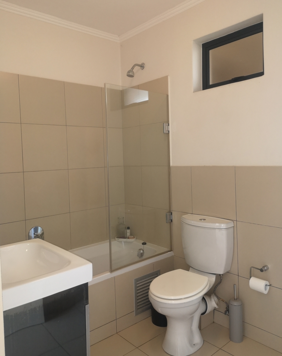 1 Bedroom Property for Sale in Jackal Creek Golf Estate Gauteng