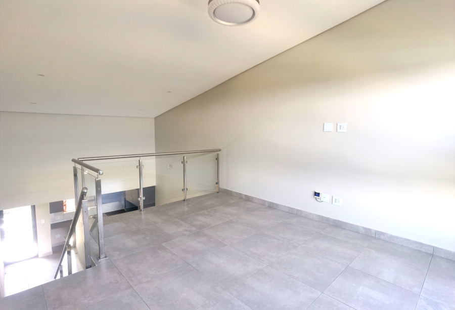 4 Bedroom Property for Sale in Die Hoewes Gauteng