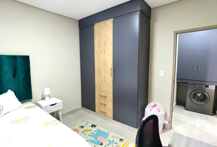 4 Bedroom Property for Sale in Die Hoewes Gauteng