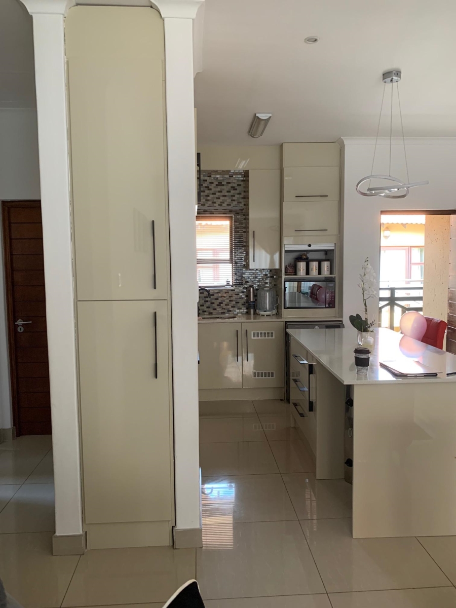 2 Bedroom Property for Sale in Pretorius Park Gauteng