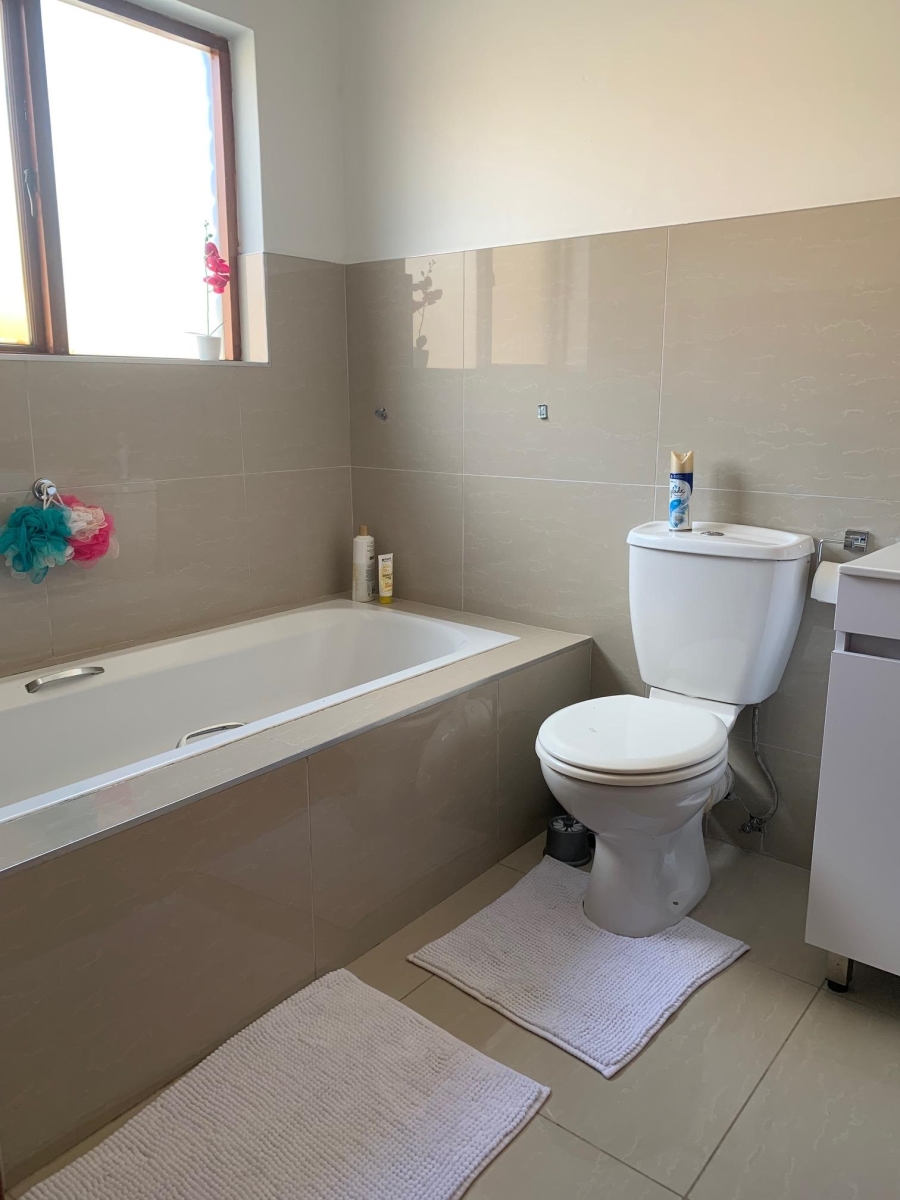 2 Bedroom Property for Sale in Pretorius Park Gauteng