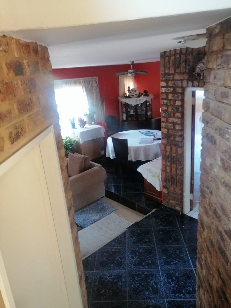 3 Bedroom Property for Sale in Laudium Gauteng