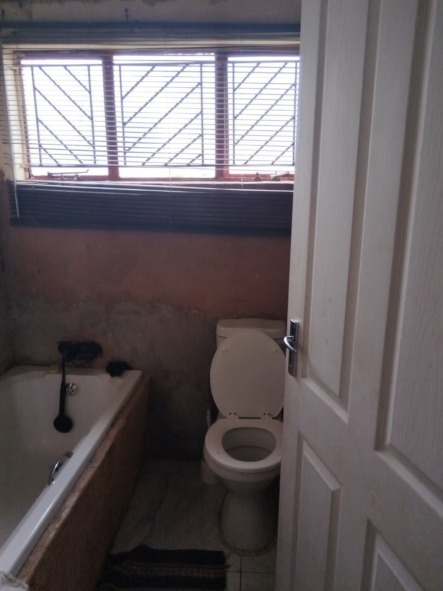 2 Bedroom Property for Sale in The Orchards Gauteng