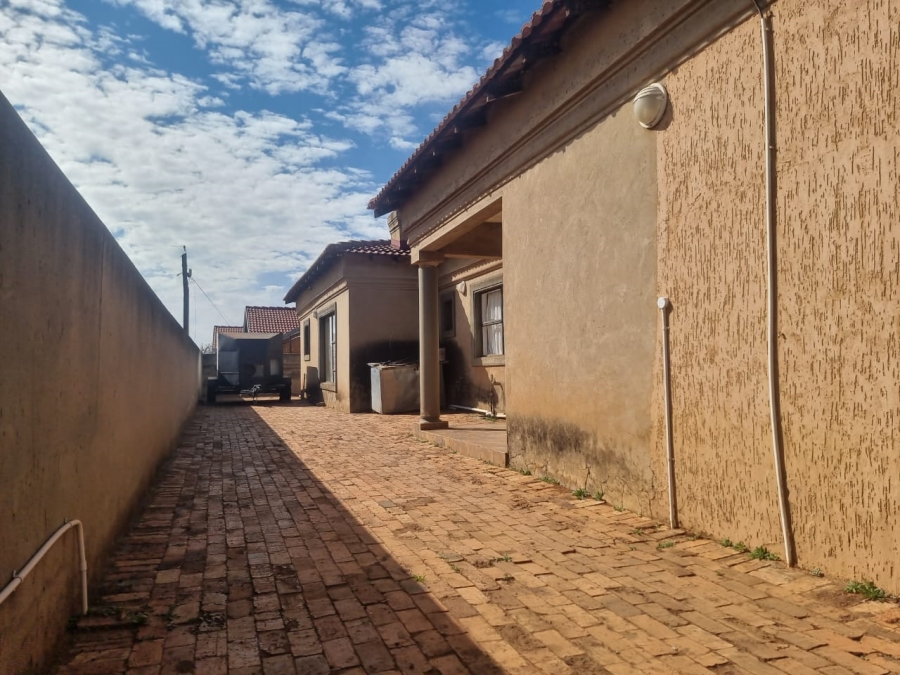 3 Bedroom Property for Sale in Sebokeng Zone 10 Gauteng