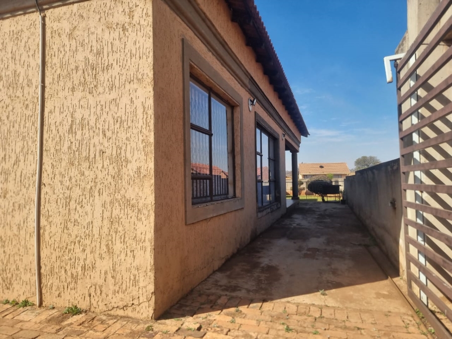 3 Bedroom Property for Sale in Sebokeng Zone 10 Gauteng