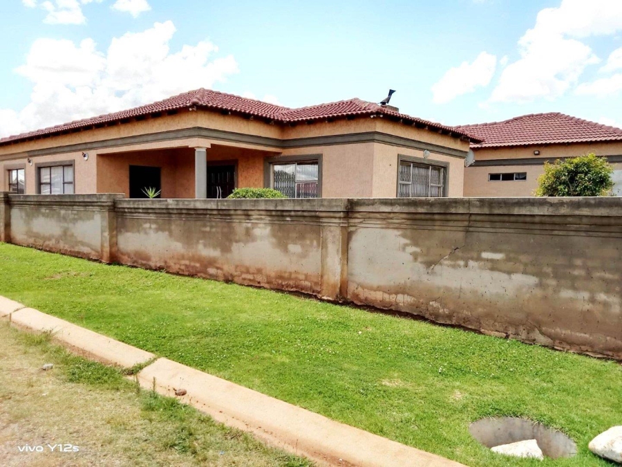 3 Bedroom Property for Sale in Sebokeng Zone 10 Gauteng