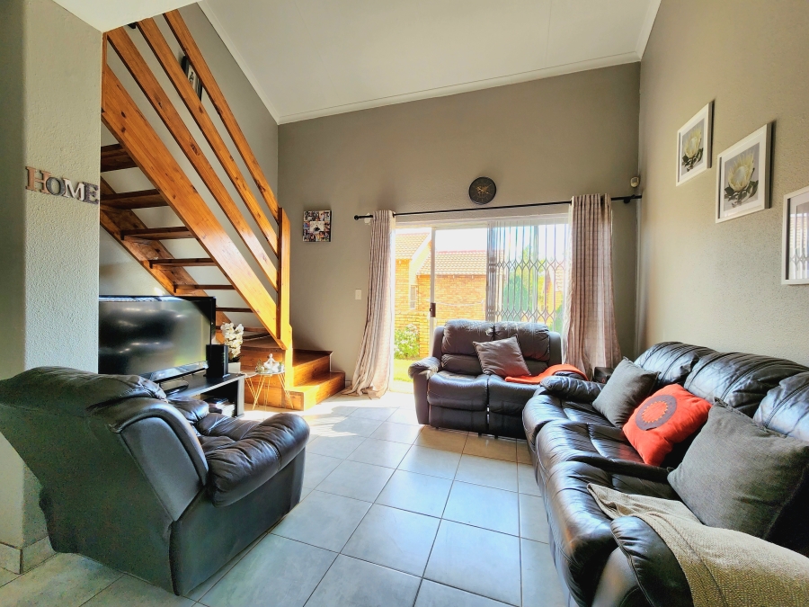 3 Bedroom Property for Sale in Wilgeheuwel Gauteng