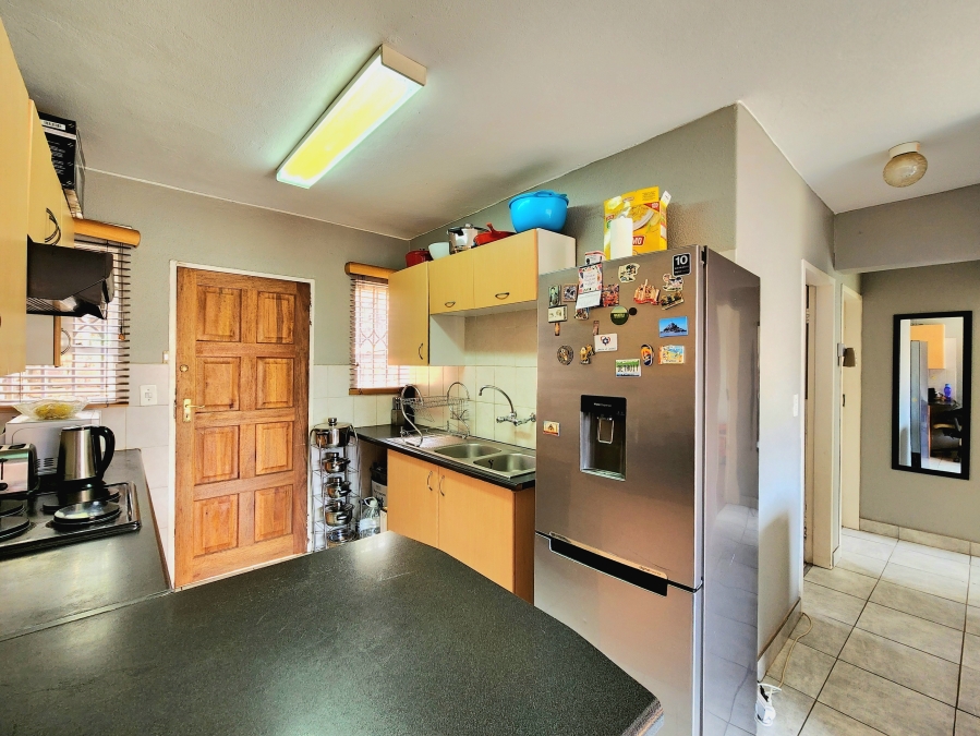 3 Bedroom Property for Sale in Wilgeheuwel Gauteng