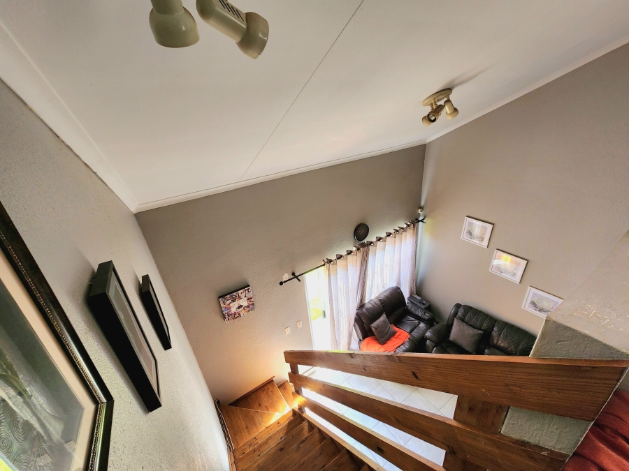 3 Bedroom Property for Sale in Wilgeheuwel Gauteng