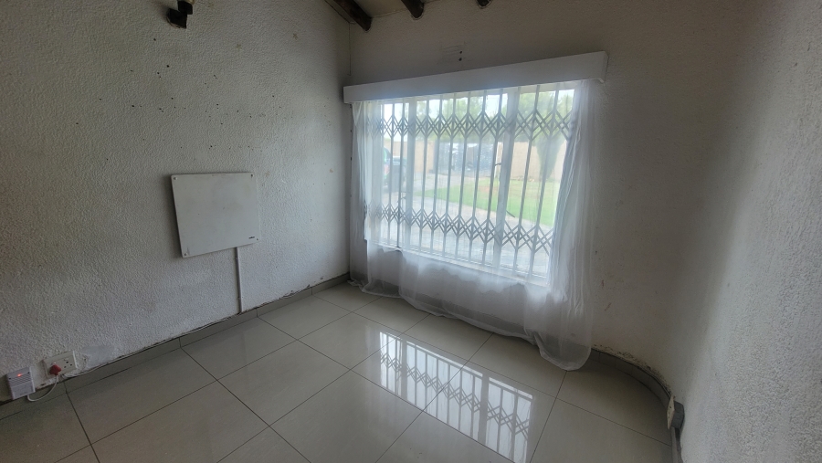 3 Bedroom Property for Sale in Dersley Gauteng