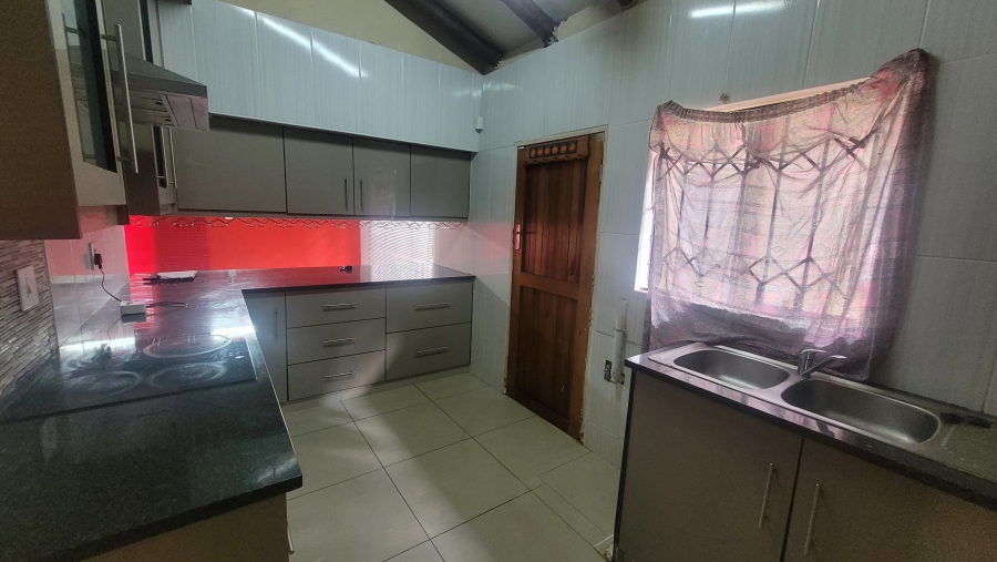3 Bedroom Property for Sale in Dersley Gauteng