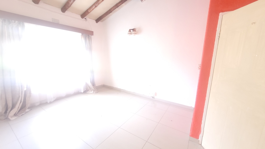 3 Bedroom Property for Sale in Dersley Gauteng