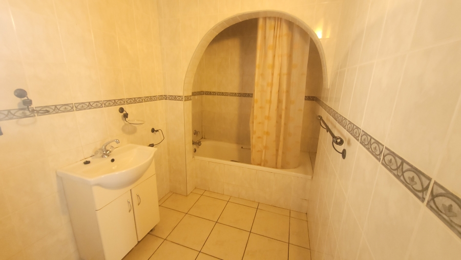 3 Bedroom Property for Sale in Dersley Gauteng