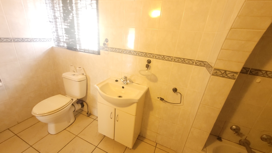 3 Bedroom Property for Sale in Dersley Gauteng