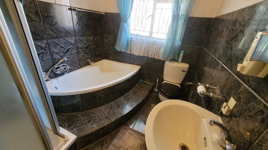 3 Bedroom Property for Sale in Brakpan Central Gauteng
