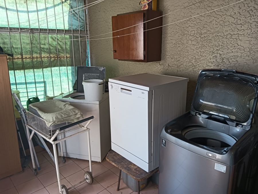 4 Bedroom Property for Sale in Edleen Gauteng