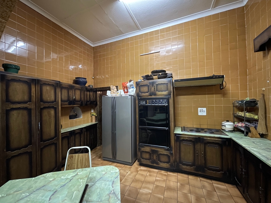 11 Bedroom Property for Sale in Jeppestown Gauteng