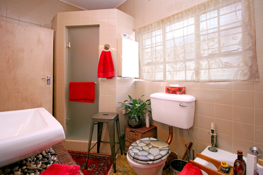 3 Bedroom Property for Sale in Waverley Gauteng