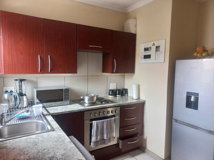 1 Bedroom Property for Sale in Vorna Valley Gauteng
