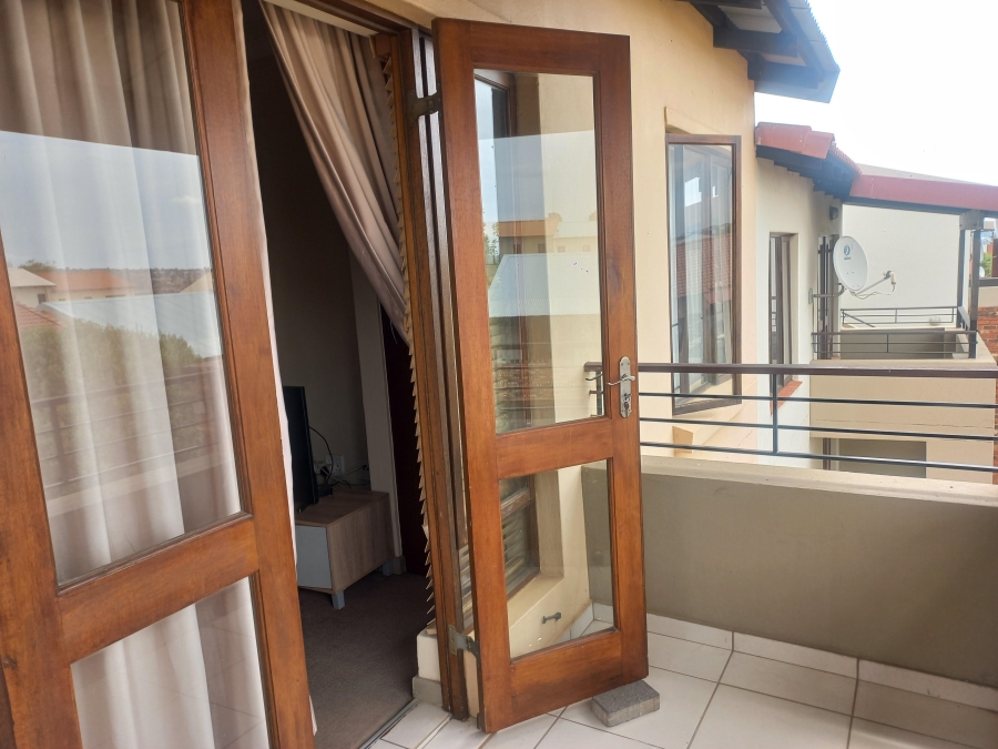 1 Bedroom Property for Sale in Vorna Valley Gauteng