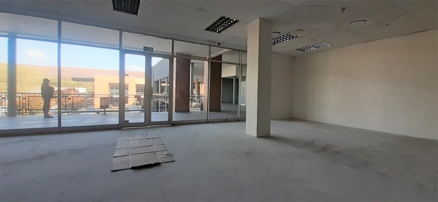 To Let Commercial Property for Rent in Magalieskruin Gauteng