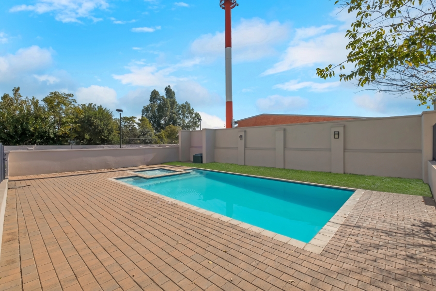 2 Bedroom Property for Sale in Ferndale Gauteng