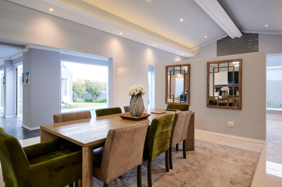 5 Bedroom Property for Sale in Waterfall Country Estate Gauteng