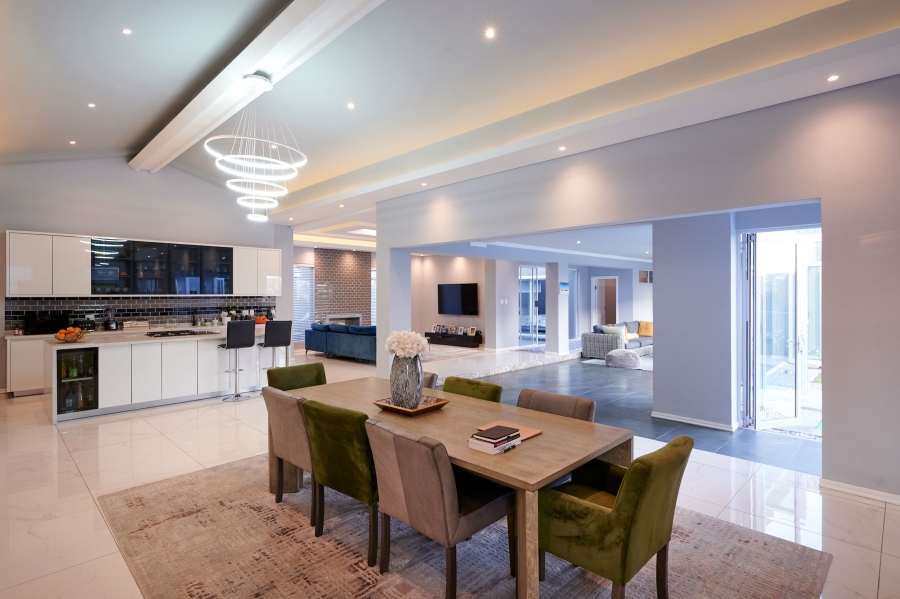 5 Bedroom Property for Sale in Waterfall Country Estate Gauteng