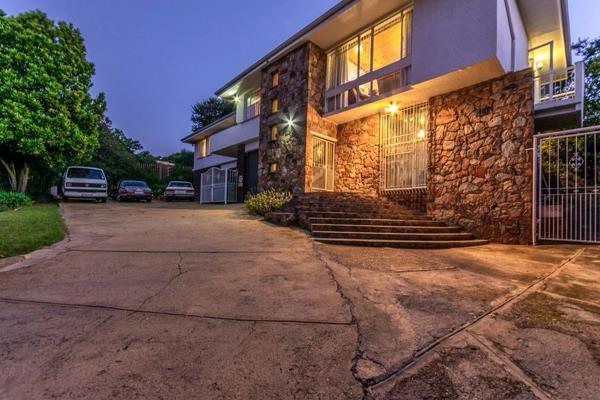To Let 4 Bedroom Property for Rent in Wilro Park Gauteng